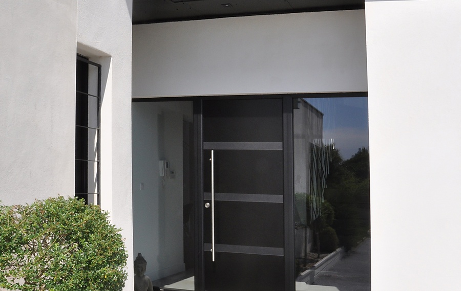 Notre gamme de portes d'entrée en ALU CLASSIQUE et CONTEMPORAINE à Auriac